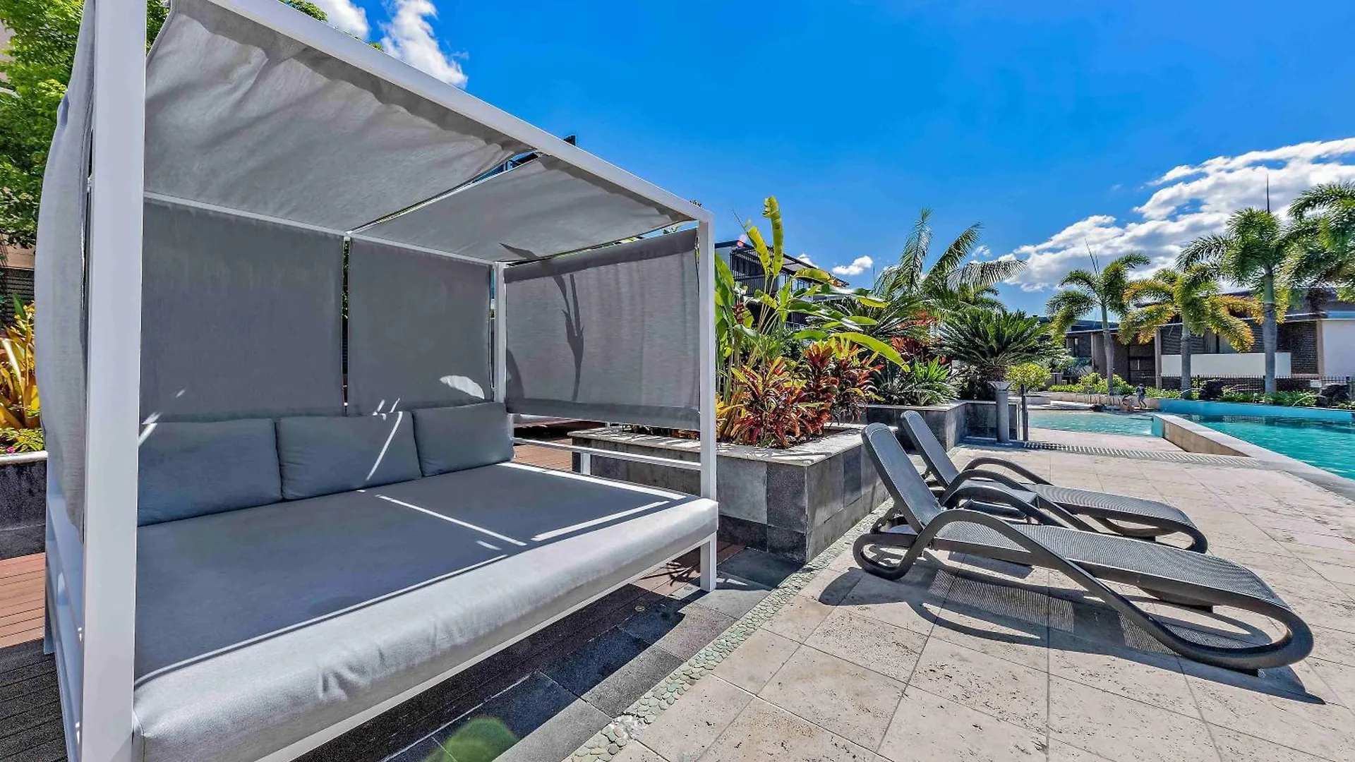 ****  Aparthotel Mirage Whitsundays Airlie Beach Australia